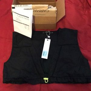 Carmar Never worn Millau Deep V crop top- black